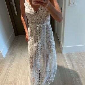 Elegant White Lace Dress
